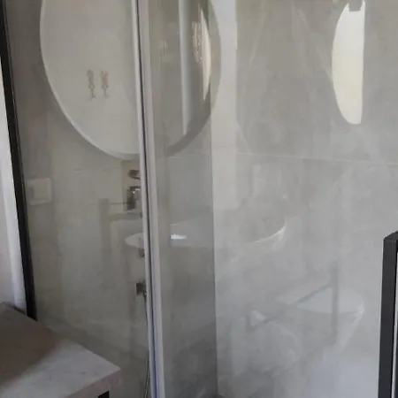Stone Hause Noa Willa