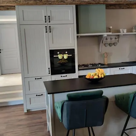 Stone Hause Noa Willa