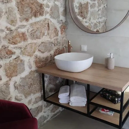 Stone Hause Noa Villa *