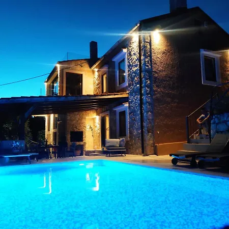 Stone Hause Noa Villa *