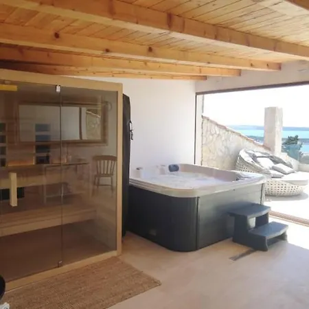 Stone Hause Noa Villa Banjol