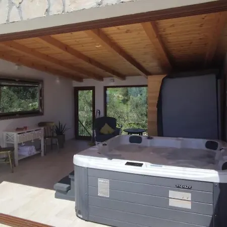 Villa Stone Hause Noa Banjol